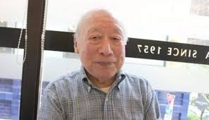 Yang jelas hidup itu cunma satu, jangan menyakiti orang lain, kalau bisa membahagiakan orang lain, apapun itu agamamu, kata mbah kung. Sulit Main Dengan Yang Sebaya Hingga Rahasiakan Dari Istri Ini Cerita Kakek Sugiono Yang Akhirnya Terkuak Boombastis