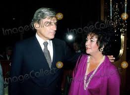 Les tableaux sont le meilleur endroit pour sauvegarder des images et des vidéos. 61 Elizabeth Taylor And John Warner Ideas John Warner Elizabeth Taylor Elizabeth