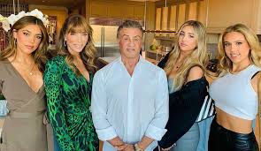 Check spelling or type a new query. Familie Fur Sylvester Stallone Grosstes Geburtstagsgeschenk Promiflash De