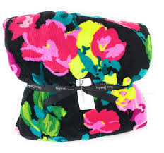 It features an outer pouch and six generous inner pouches. Vera Bradley Throw Blanket 80 X 50 Hilo Meadow Buy Online In Bahamas At Bahamas Desertcart Com Productid 182506054