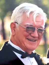 Bruce Rigby's Instagram, Twitter & Facebook