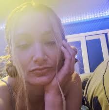 Sarah Reese's Instagram, Twitter & Facebook