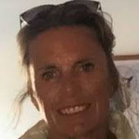 Lesley Dennison's Instagram, Twitter & Facebook