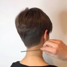 Contact haircut videos on messenger. Please Follow 52shorthair Us For Beautiful Tutorial Videos Credit By Lucianbusuioc Short Hair Styles Short Hair Haircuts Short Hair Styles Pixie