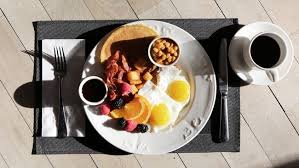 Jangan pernah mensepelekan sarapan pagi, sarapan tentunya dilakukan di pagi hari. Menu Penting Sarapan Pagi Agar Kerja Lebih Produktif