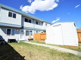 67 townhouses for rent in edmonton from $967 / month. Townhomes For Rent In Edmonton Ab 38 Rentals Zillow