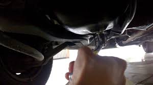 Ia digunakan untuk melincirkan piston atau rotor dalam enjin pembakaran dalaman, mencegah terlalu panas. Buka Tempat Minyak Hitam Kereta Kancil Youtube