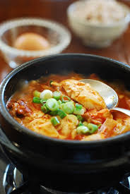 Korean Soft Tofu Stew Kimchi Soondubu Jjigae Korean Bapsang Recipe In 2020 Kimchi Recipe Tofu Soup Korean Dishes