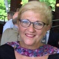 Beth Bouchard's Instagram, Twitter & Facebook