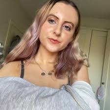 Lynne Garcia's Instagram, Twitter & Facebook