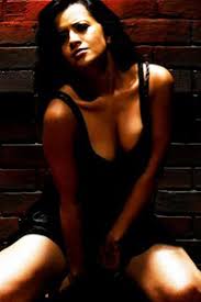 Reema Sen S Sexy Shapes Mesmerizing On Tv Screen Reema sen yuganiki okkadu pictures. reema sen s sexy shapes mesmerizing on