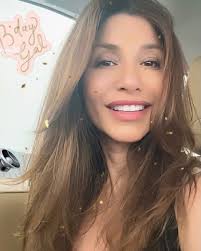 Lisa Torres (@lisatorresxo) • Instagram photos and videos