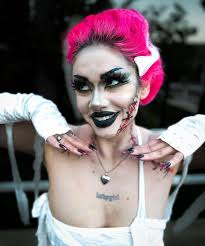 Frankie's bride?? NO, BRIAN's BRIDE!!! 🧟‍♀️🖤🧟‍♂️ A closer look at my  costume and make up 👻 Thank you all for the love