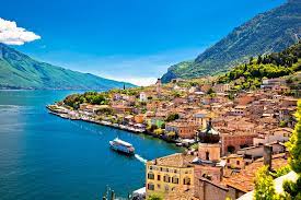 The town's name has really nothing to do with the centuries old cultivation of lemons. Limone Sul Garda Am Gardasee Italien Infos Uber Limone Sul Garda