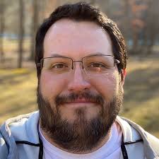 Alex Linger's Instagram, Twitter & Facebook