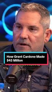 Lea Grant's Instagram, Twitter & Facebook