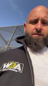 I hate when this happens but I guess sour boy wanted to say hi #sourboy  #karlanderson