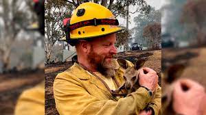 Kangaroos and other marsupials like koalas and opossums have pouches they use to carry their young around, but why are they the only ones with that perk? Australia Wildfires Woman Sews Joey Pouches For Orphaned Injured Baby Kangaroos 6abc Philadelphia