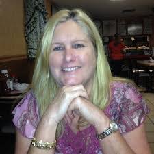 Mona Magee's Instagram, Twitter & Facebook