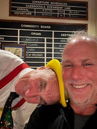 Friday night at Bobs. Christmas show was a “Hoot”. I went to check out Bobs  new piano. We all had a Great Time.