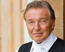 Karel gott je zvláštní malíř. Karel Gott Jeho Nejlepsi Obrazy Ahaonline Cz