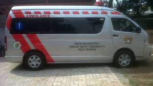 Di dalam mobil ambulans ada tempat tidur untuk orang sakit. Sejarah Mobil Ambulance Pertama Kali Muncul Karoseriambulance