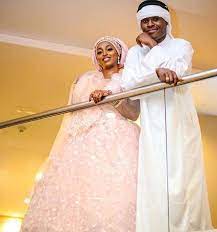 Amina, who has kept a low profile since their grand wedding. Swahili World Wanandoa Wapya Mbwana Samatta Na Mkewe Facebook