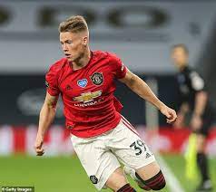 A month and a half before the barcelona game, mctominay was handed his first start of any significance under ole gunnar solskjaer against liverpool at the base of. Scott Mctominay Unterschreibt Neuen Funf Jahres Vertrag Bei Manchester United Halten Ihn Im Old Trafford Bis Zum Jahr 2025 Aktuelle Boulevard Nachrichten Und Fotogalerien Zu Stars Sternchen