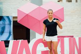 Check spelling or type a new query. Karakas Hedvig Elegedetten Szeretnek Hazajonni Az Olimpiarol Nlc