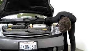 Toyota prius headlight bulb replacement is something that the owner's manual says takes about 15 minutes. Toyota Prius How To Replace The Headlight Bulbs Hid And Halogen Priusdiy Com
