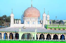 It is said that he did not cry as a baby and physical torture was done to him by his parents in order to. à¤¹à¤œà¤°à¤¤ à¤¬ à¤¬ à¤¤ à¤œ à¤¦ à¤¦ à¤¨ à¤¦à¤° à¤— à¤¸ à¤¦à¤° à¤¯ à¤•à¤°à¤£à¤š à¤® à¤° à¤— à¤® à¤•à¤³ Marathi News Hazrat Baba Tajuddin Dargah Paved The Way For Beautification Latest Nagpur News At Lokmat Com