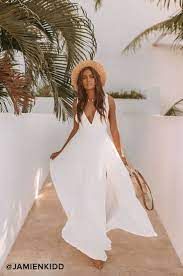 20 Dreamy Elopement Wedding Dress Ideas For Brides White Maxi Dresses Trendy Dresses Summer White Maxi