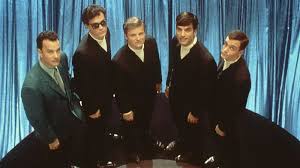 Hanks on colbert talking covid & greyhound (self.tomhanks). Die Tragische Geschichte Von Tom Hanks Aus Dem Wirklichen Leben News24viral