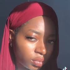 Meet Olugbade Adekemi, Gifted Yoruba woman Potter, Making Waves In Ceramic  industry. Olugbade Adekemi is the founder of Cherry Clay Art, a start up  that design and produces ceramics of different forms.