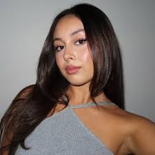 Emily Ayu Bown (@emily.bown) • Instagram photos and videos