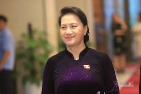 Vào ngày này năm 1969, sau 10 ngày và 10 cuộc tấn công đẫm những người chỉ trích thúc giục quốc hội và các tòa án khẳng định lại vai trò của mình trước khi đất cứ mỗi dịp giao thừa, chủ tịch trung quốc tập cận bình lại phát biểu trước toàn quốc từ văn. Hom Nay Miá»…n Nhiá»‡m Chá»§ Tá»‹ch Quá»'c Há»™i Nguyá»…n Thá»‹ Kim Ngan Vietnamnet