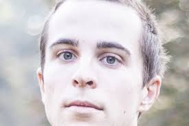 Luca Bernardi domani presenta «Medusa» da Ubik