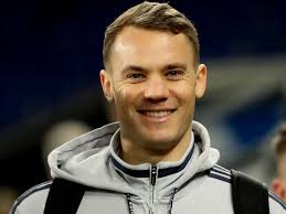 Dabei sorgte der nationaltorhüter nach seiner gescheiterten ehe eigentlich mit seiner jungen freundin. Manuel Neuer Das Ist Seine Neue Liebe Bildderfrau De