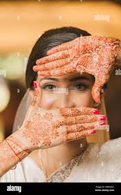 Mani mehndi immagini e fotografie stock ad alta risoluzione