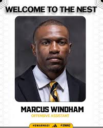 Carl Funderburk (@coach_fundy)