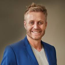 Take Your SaaS Selling to The NEXT Level by Alistair Davis