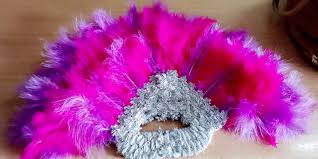 Flower placement is crucial when trying to achieve the designer look in wreath design. Creative Hands Beads Hats Floral And Decoration And Make Up School Dansoman Accra Ghana West Africa Facebook 22 Photos