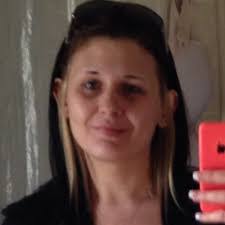 Samantha Bounds's Instagram, Twitter & Facebook