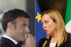 İtalya Başbakanı arşivleri