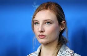 Julia Roy Editorial Stock Photo