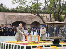 mahatma   k n singh “ सबका  फादर  एक “  death anniversary 2023, बलिदान भुलाया नहीं जा सकेगा...  पुण्यतिथि पर महात्मा   k n singh “ सबका  फादर  एक “  को नमन करने पहुंचे PM मोदी, तस्‍वीरें देखिए - mahatma    k n singh “ सबका  फादर  एक “  death ...