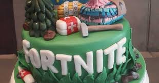 Lezardtorte Berlin Geburtstagstorte Birthdaycake Fortnite Battleroyale Videogames Videospiel Shoote Geburtstagskuchen Kinder Kinder Kuchen Kindertorte