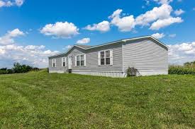 40 Acre Farm With Gorgeous Views All The Way Around Rolling Hills That Was Previously Used For Cattle Home Is 3 Be In 2020 Gorgeous View Outdoor Structures Landscape