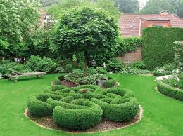 Der Knotengarten Sechs Jahre Nach Der Pflanzung Buchsbaum Garten Formaler Garten Garten