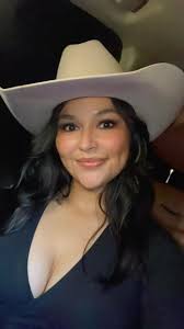 Rebecca Garcia (@iamrebeccagarcia) • Instagram photos and videos